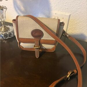 Vintage Dooney and Bourke crossbody